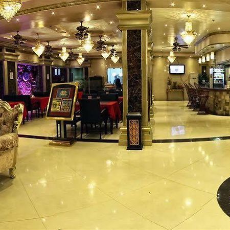 Clark Imperial Hotel Анхелес Екстериор снимка