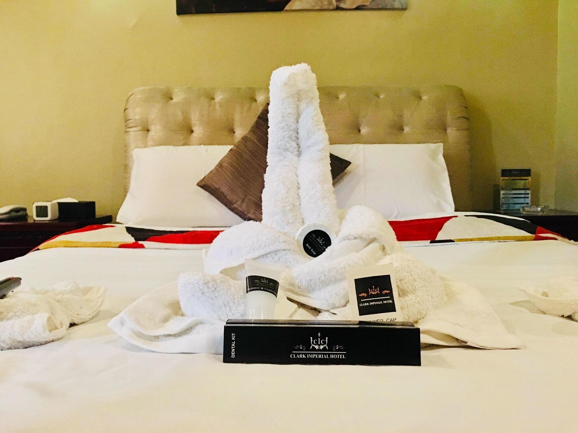 Clark Imperial Hotel Анхелес Екстериор снимка
