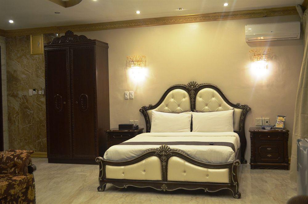 Clark Imperial Hotel Анхелес Екстериор снимка
