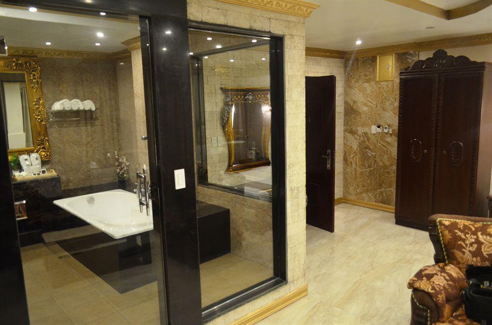 Clark Imperial Hotel Анхелес Екстериор снимка