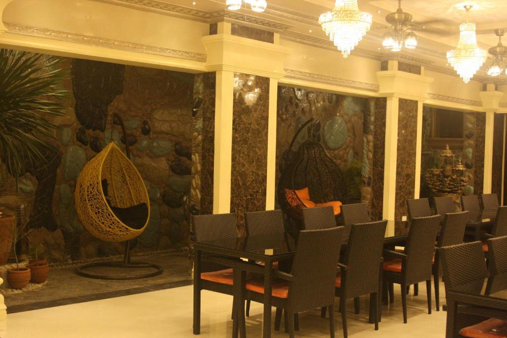 Clark Imperial Hotel Анхелес Екстериор снимка
